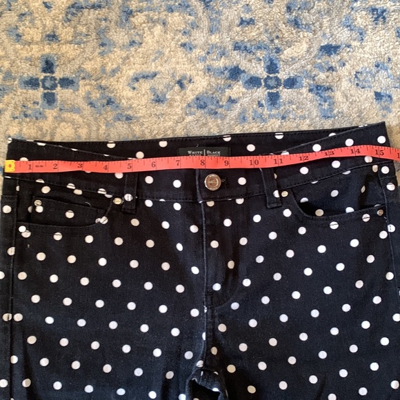 Fun Black slim ankle jeans with white polka dots. - Picture 4 of 8